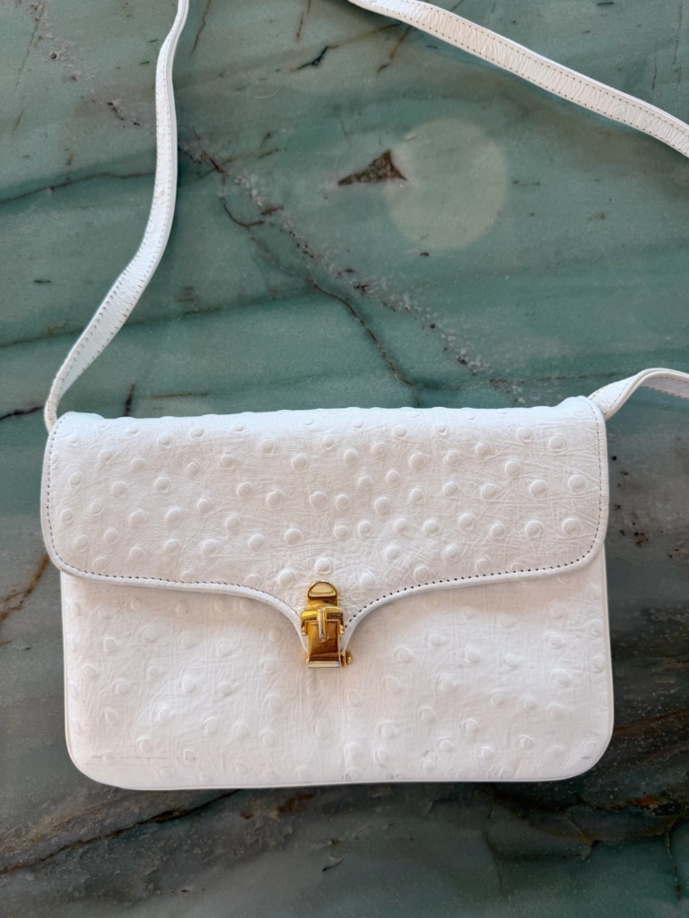 Vtg Robert Bestien 60s White Ostrich Shoulder Bag Gold-Tone Hardware Clasp